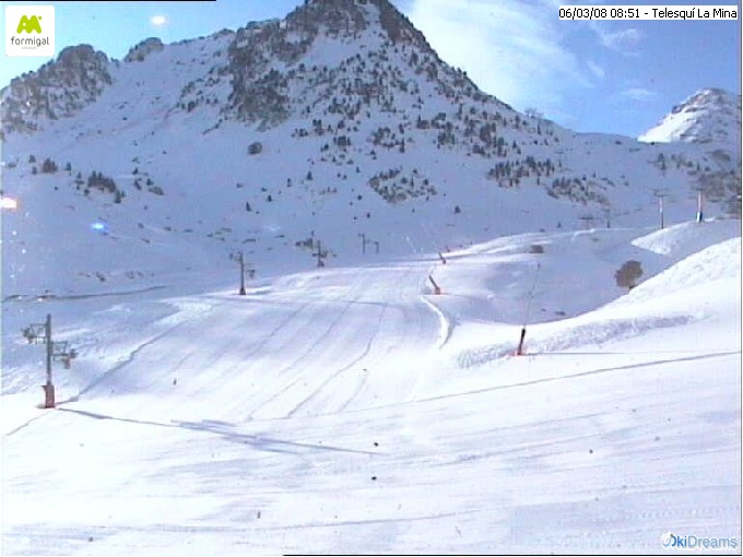 http://www.ski-cams.com/buzon/2007-2008/2008-03-06 - 0923 - Formigal - anayet-telesqui-la-mina.jpg